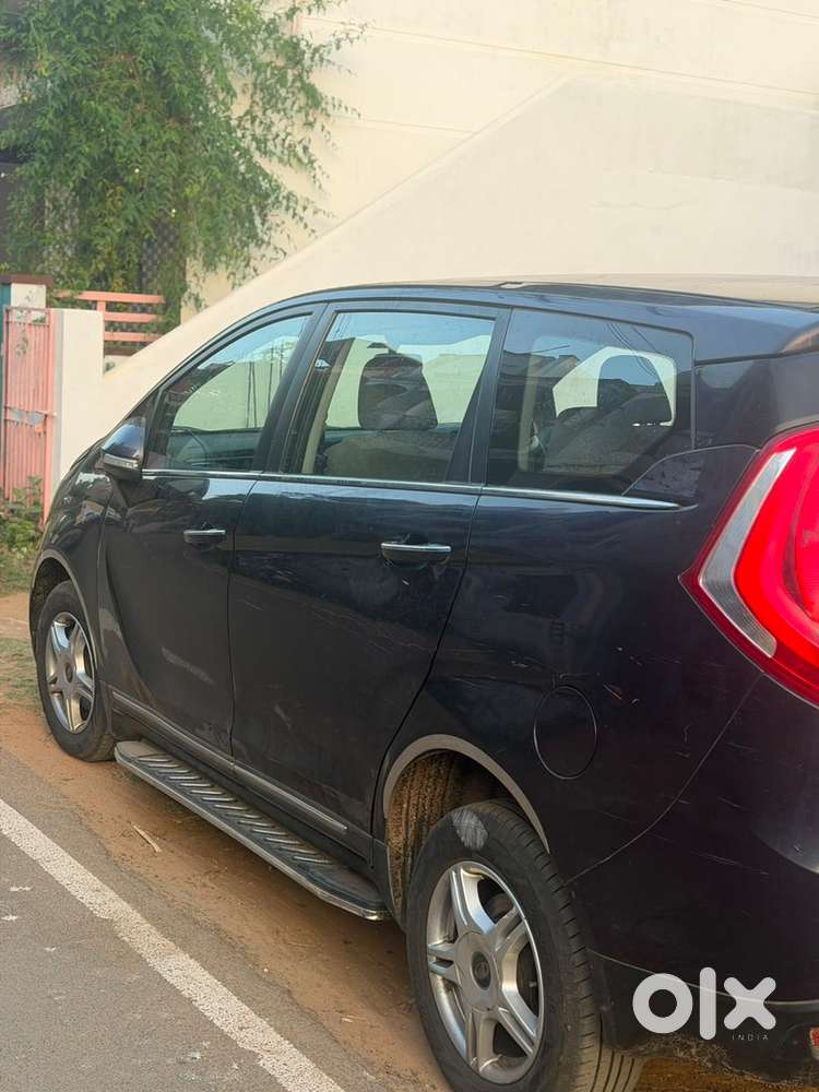 Mahindra Marazzo Diesel 2018