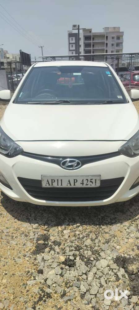 Hyundai I20 Sportz 1.2 Bs-iv, 2013, Diesel
