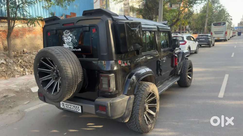 The Ultimate Beast: 2025 Thar Roxx Ax7l Diesel At (rwd)