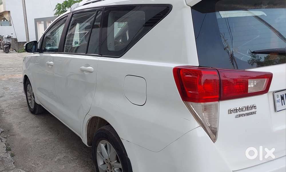 Toyota Innova Crysta 2.4 G Mt 8s, 2016, Diesel