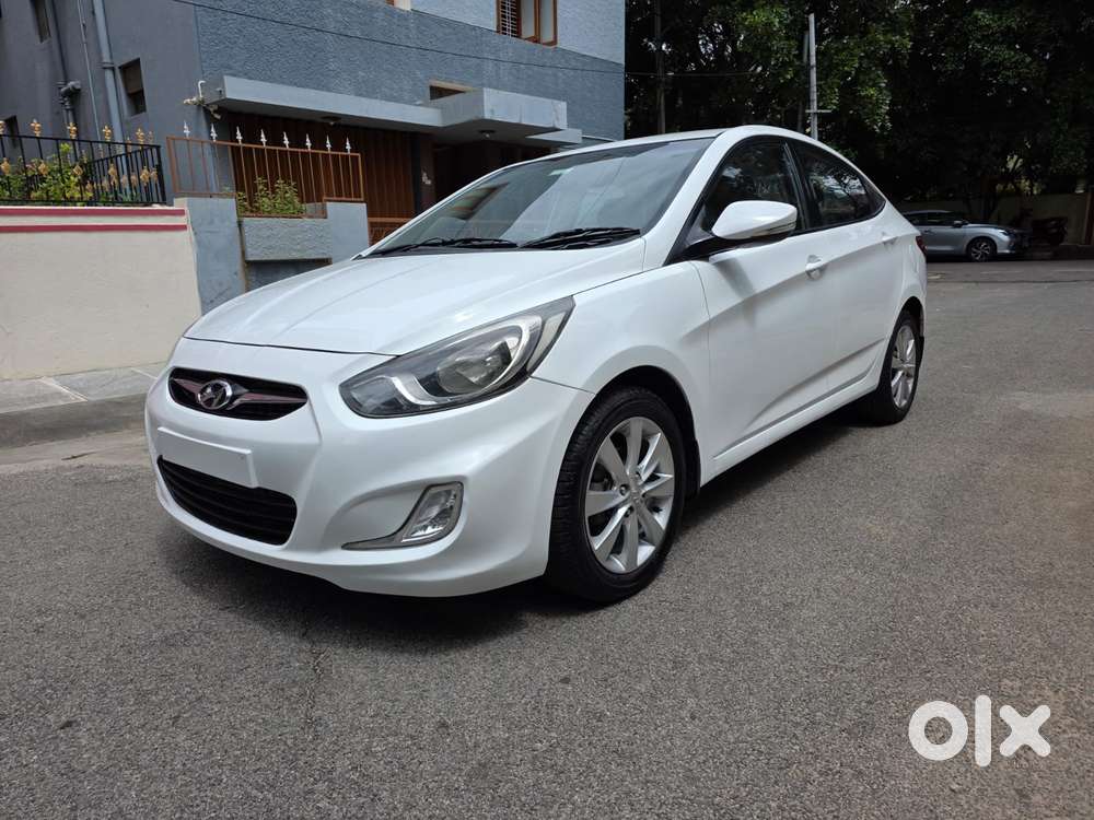 Hyundai Verna Vtvt 1.6 Sx, 2012, Petrol