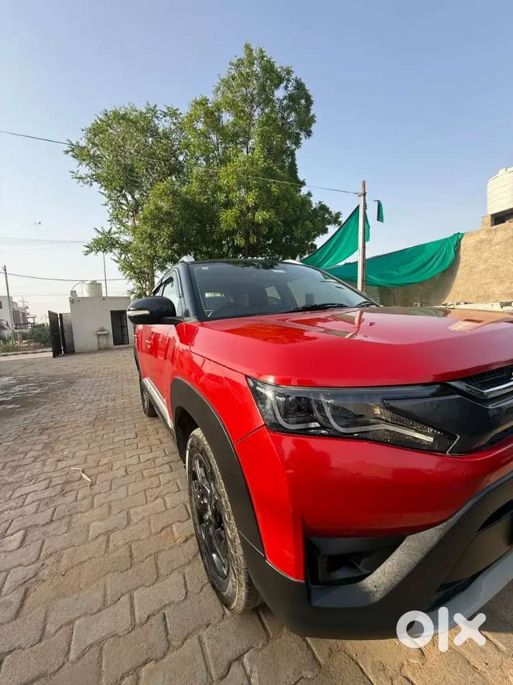 Brezza Zxi Dual Tone Smart Hybrid