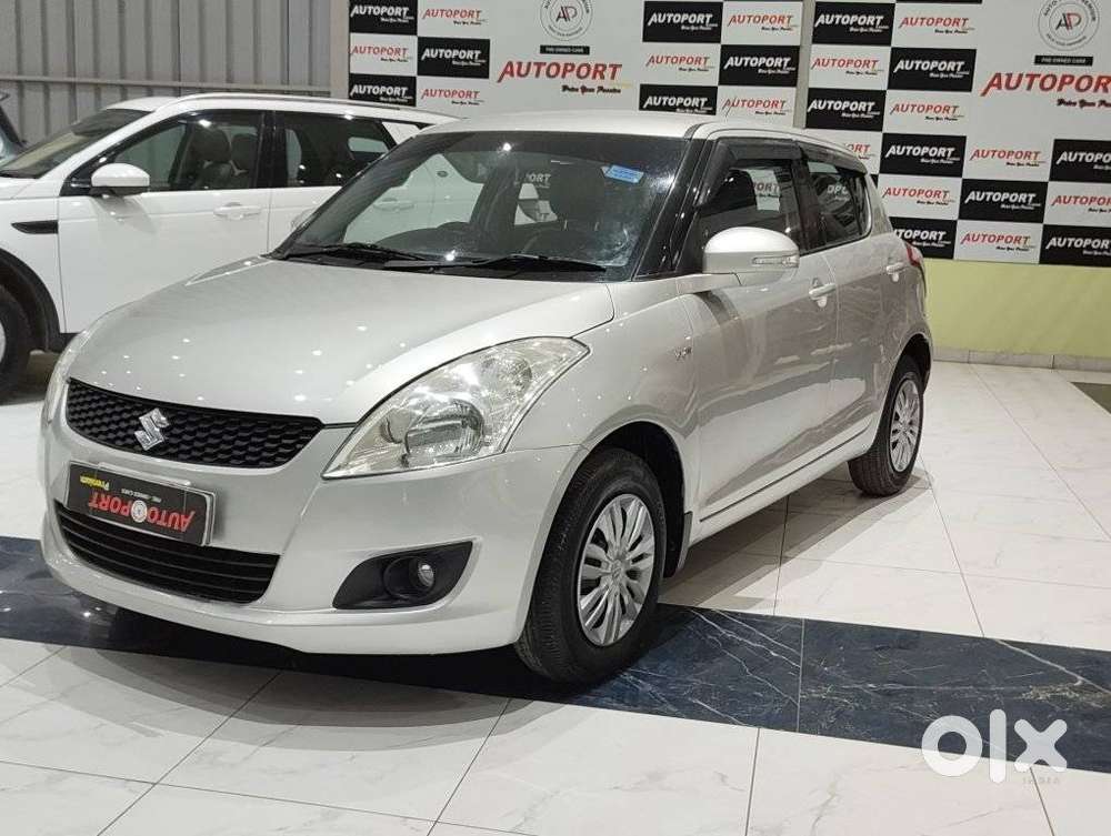 Maruti Suzuki Swift Vxi 1.2 Abs Bs-iv, 2011, Petrol