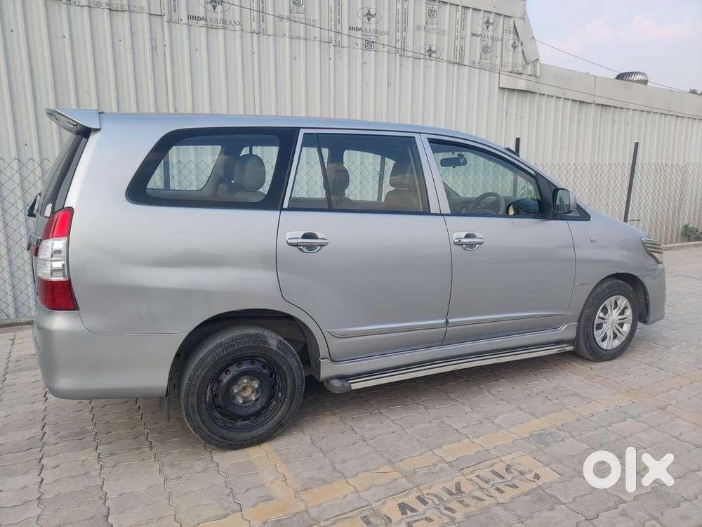 Toyota Innova 2.5 Gx (diesel) 7 Seater Bs Iv, 2016, Diesel