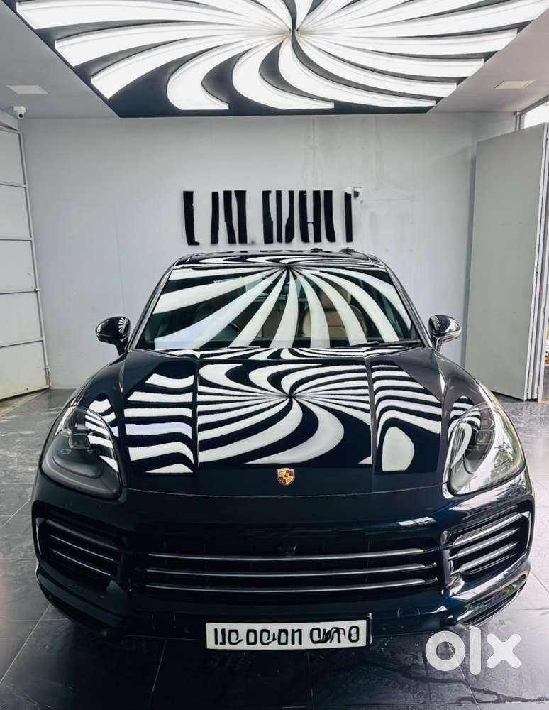 Porsche Cayenne - Fully Loaded - Clean Car
