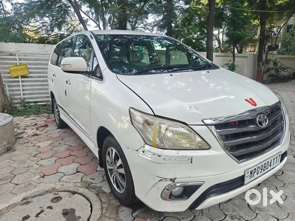 Toyota Innova 2.5 Vx 2015 Top Condition