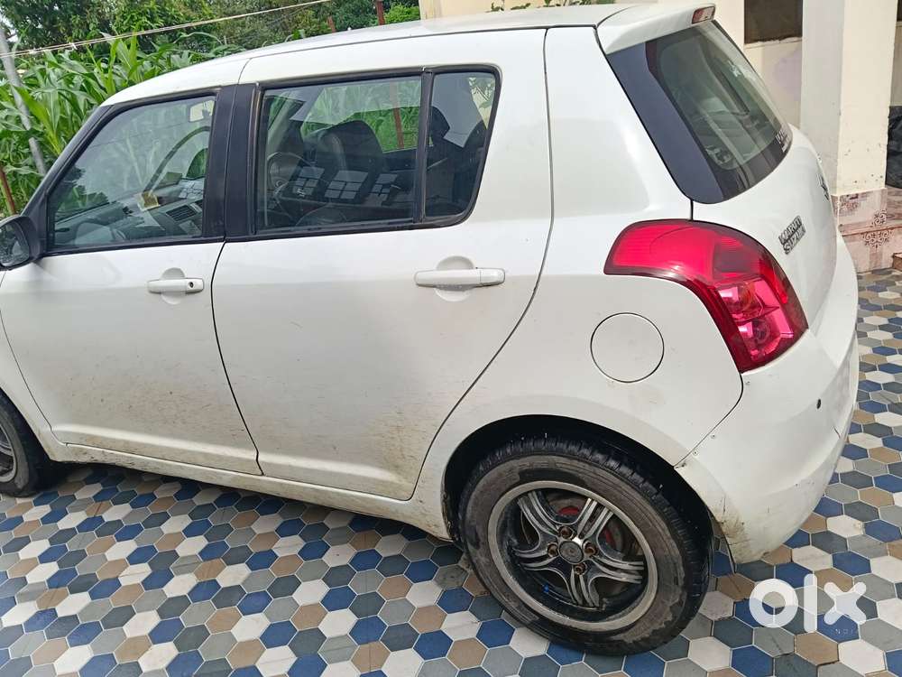 Maruti Suzuki Swift Vdi Bs Iv, 2011, Diesel