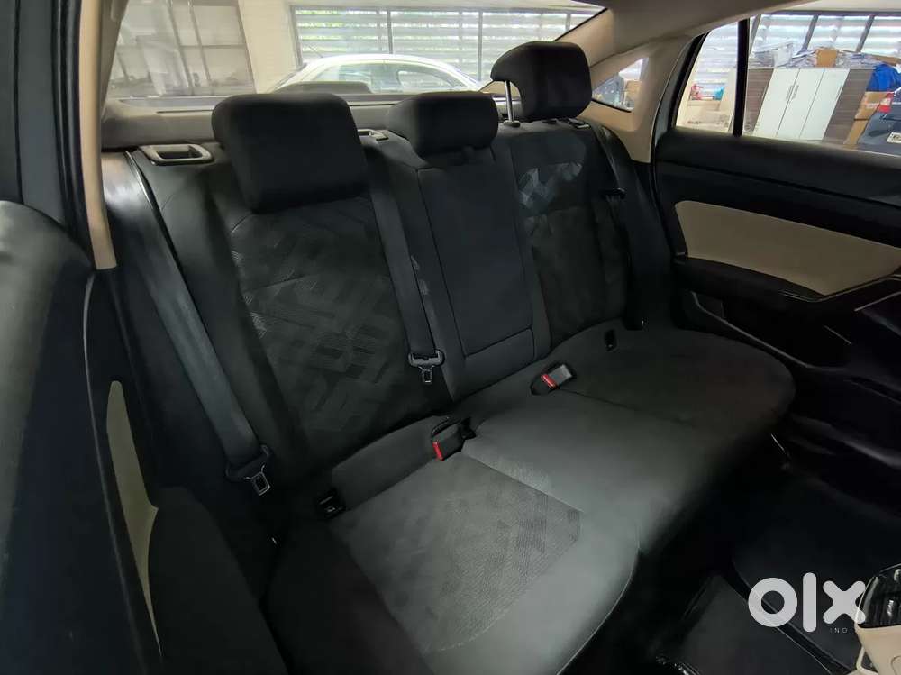 Skoda Slavia Style 1.0l Tsi At, 2023, Petrol