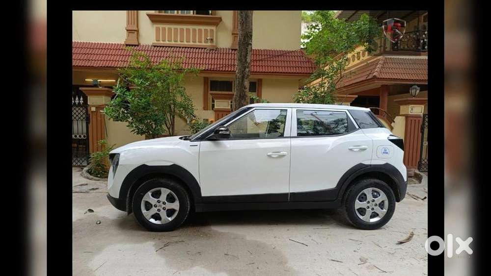 Mahindra Xuv 3xo Mx2 Pro At Petrol 2024  10,300 Kms