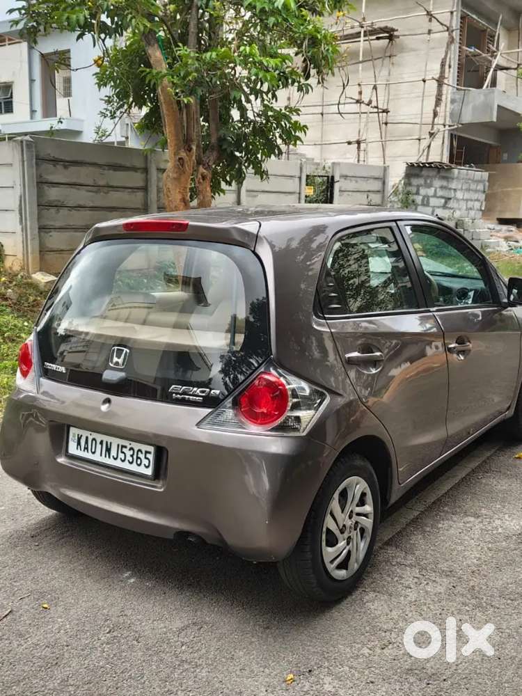 Honda Brio Mt 2012
