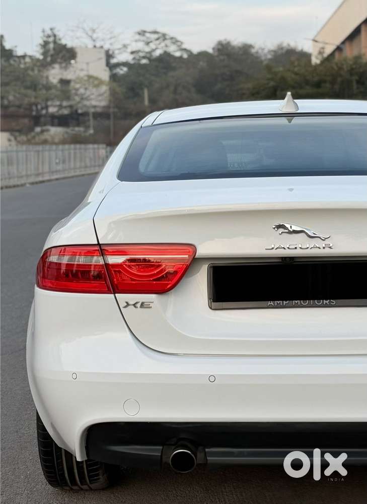 Jaguar Xe Portfolio, 2019, Petrol