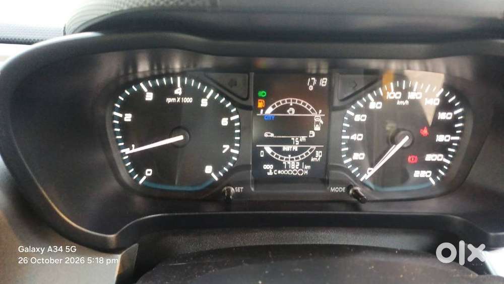 Tata Altroz 1.2 Xt, 2022, Petrol