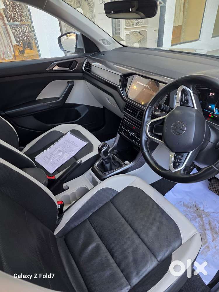 Volkswagen Taigun 1.0 Tsi Topline At, 2023, Petrol