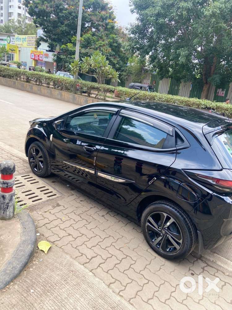 Tata Altroz Petrol 2023 Turbo Dark Edition