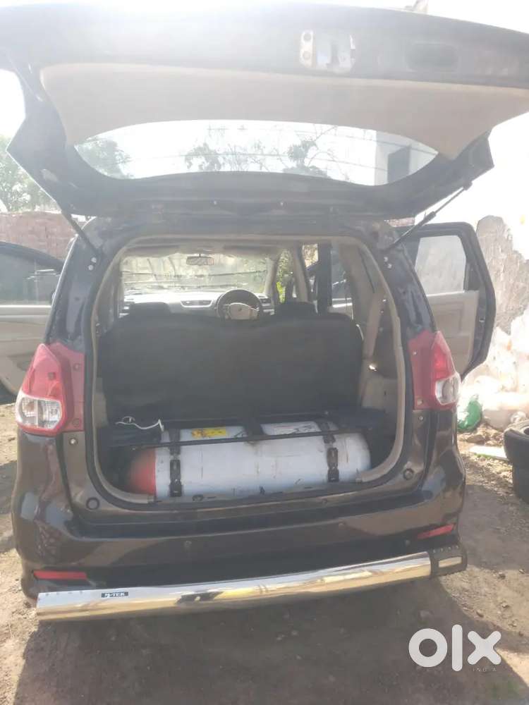 Maruti Suzuki Ertiga 2018 Cng & Hybrids 97000 Km Driven