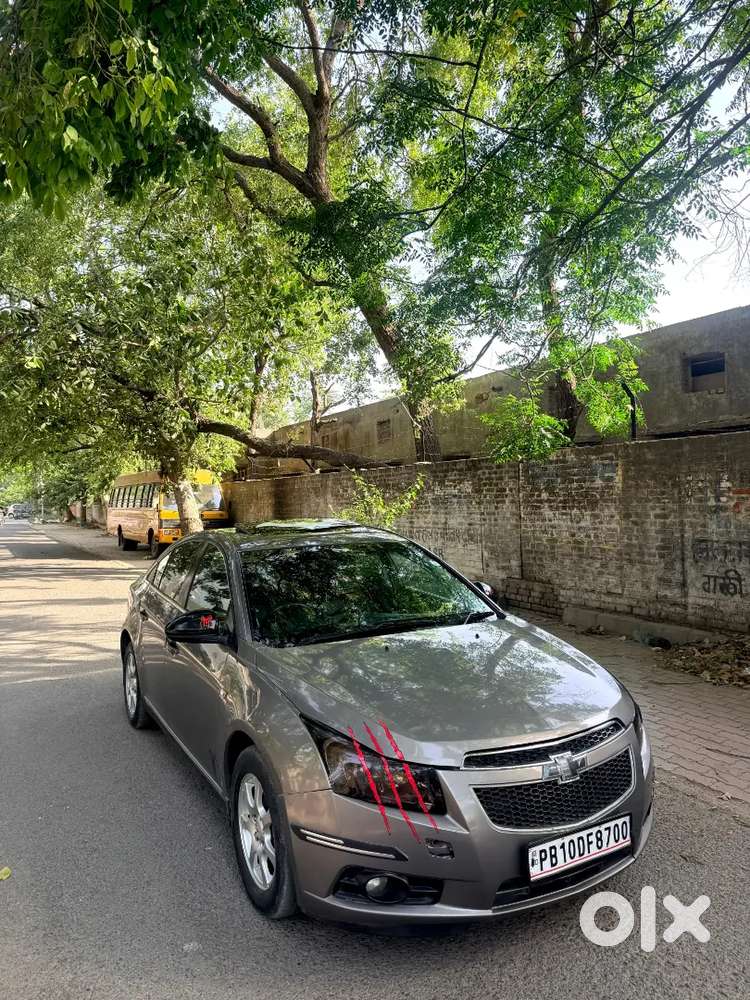 Chevrolet Cruze 2011 Diesel 140000 Km Driven