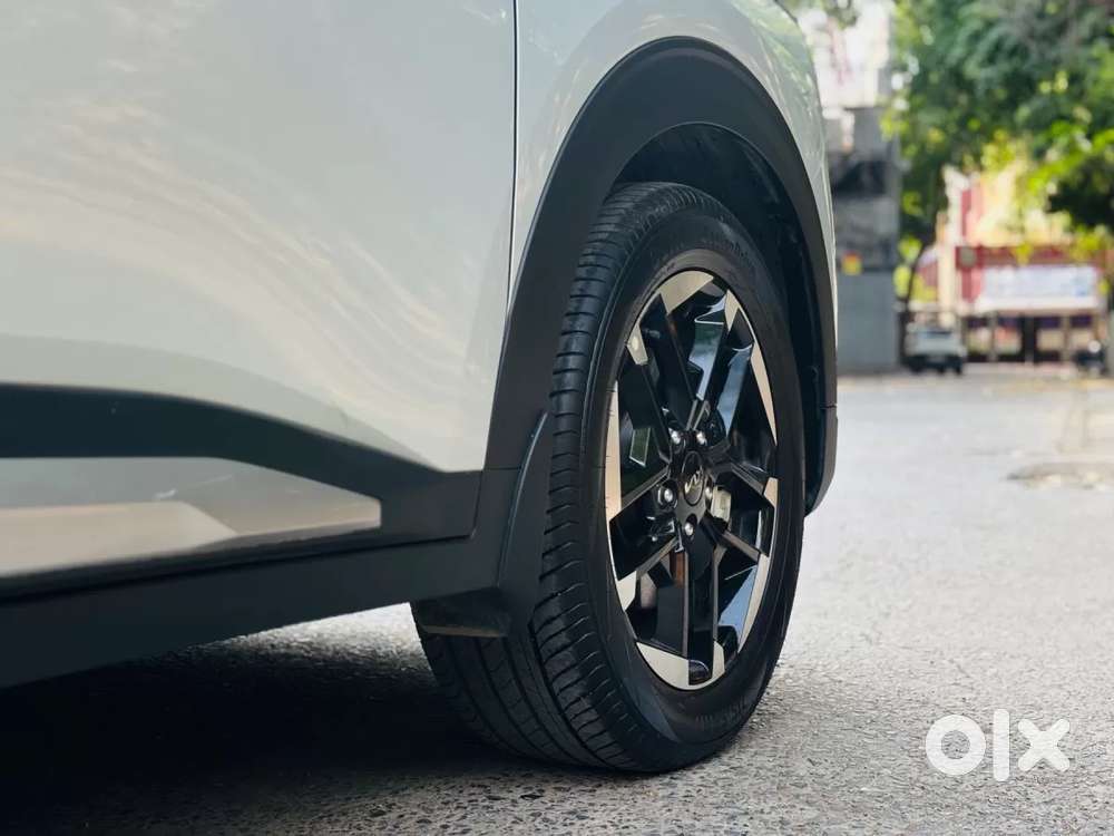 Kia Carens Clavis Ev Htk+, 2025, Petrol