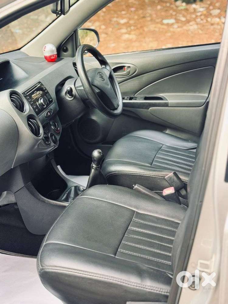 Toyota Etios Liva 2013-2014 G, 2013, Petrol