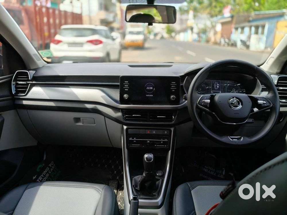 Skoda Kushaq 1.0 Tsi Ambition, 2023, Petrol