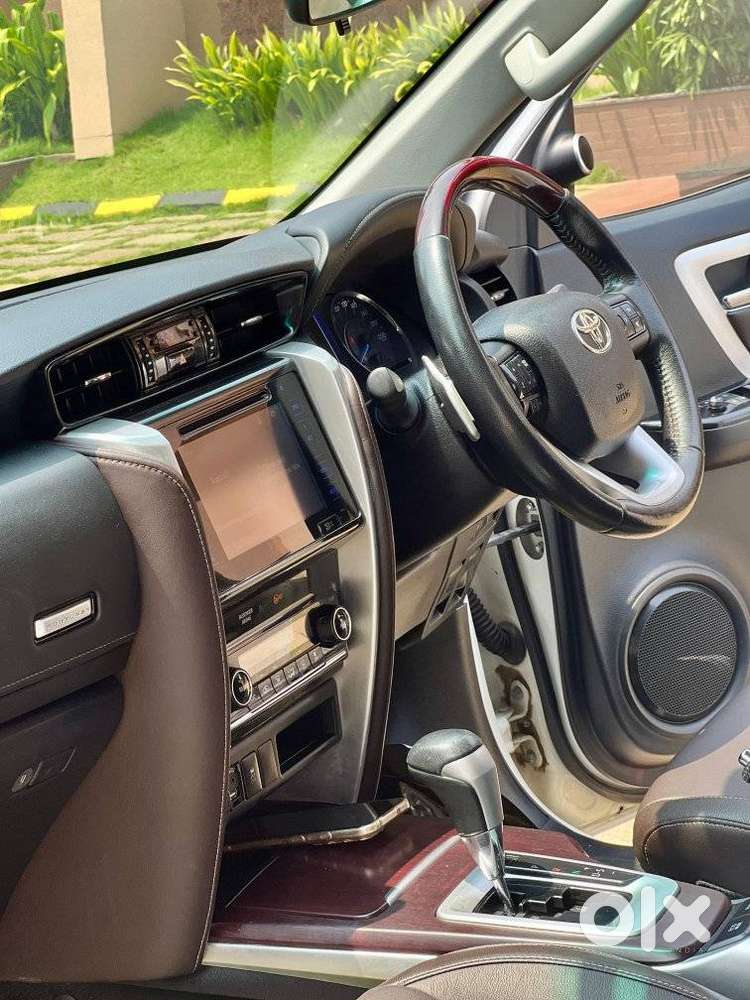 Toyota Fortuner 3.0 4x2 Automatic, 2016, Diesel