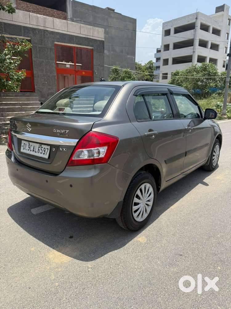 Maruti Suzuki Dzire 1.2 Vxi, 2016