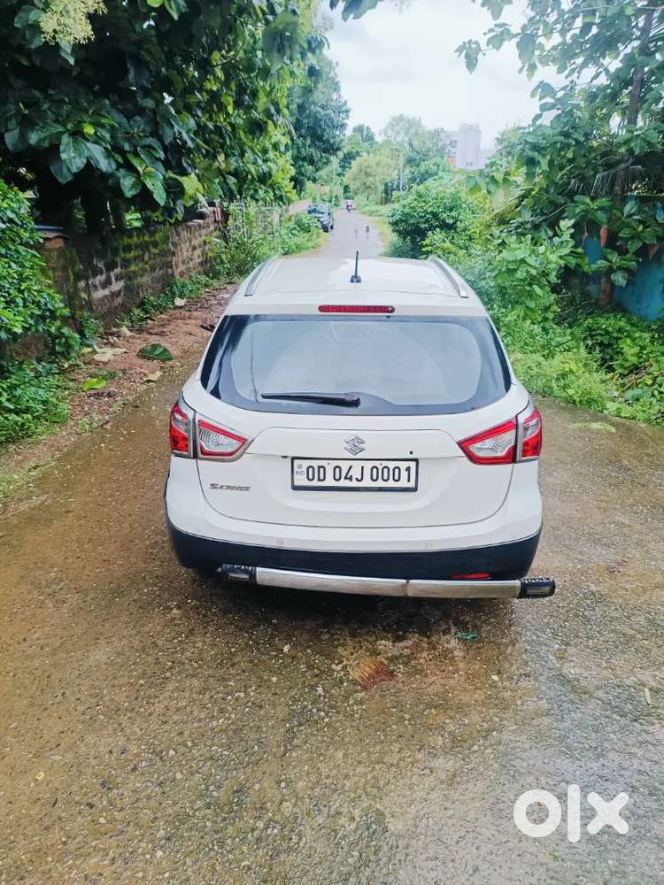 Maruti Suzuki S-cross 2016 Variant 1.3 Alpha