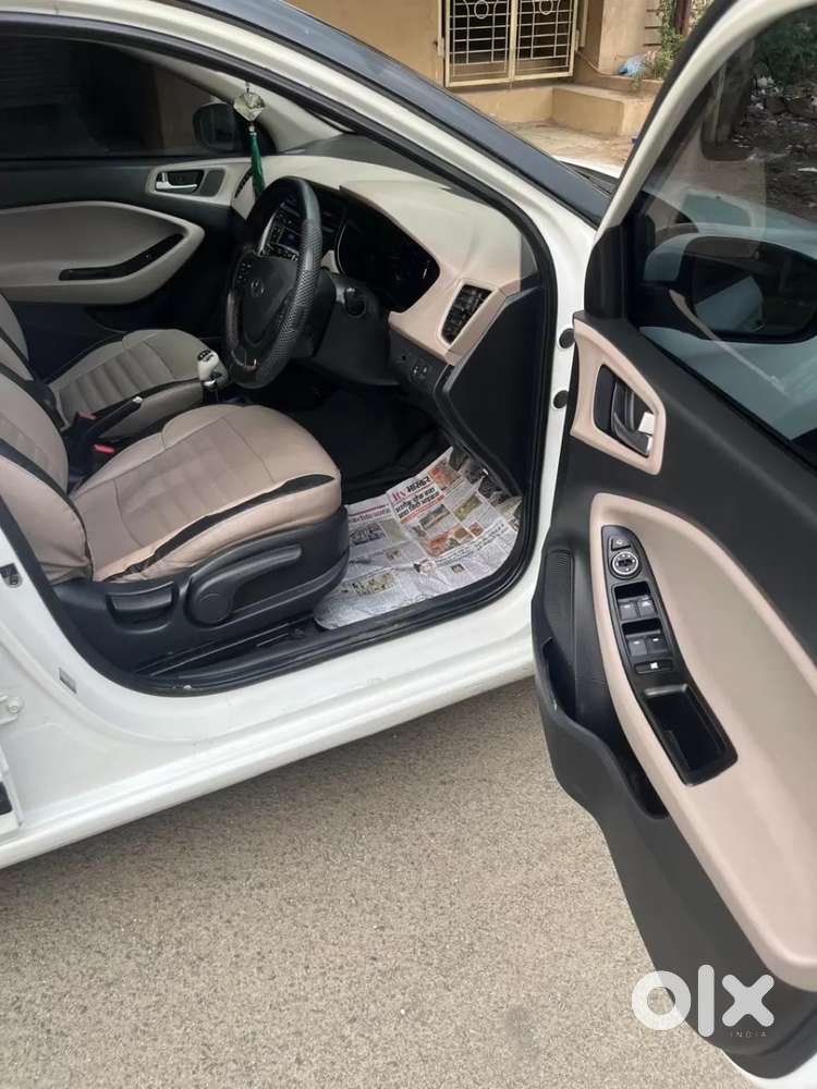 Hyundai Elite I20 Asta Option, 2015, Petrol