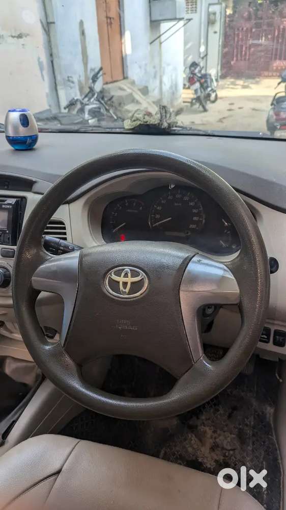 Toyota Innova 2015 Diesel 159000 Km Driven