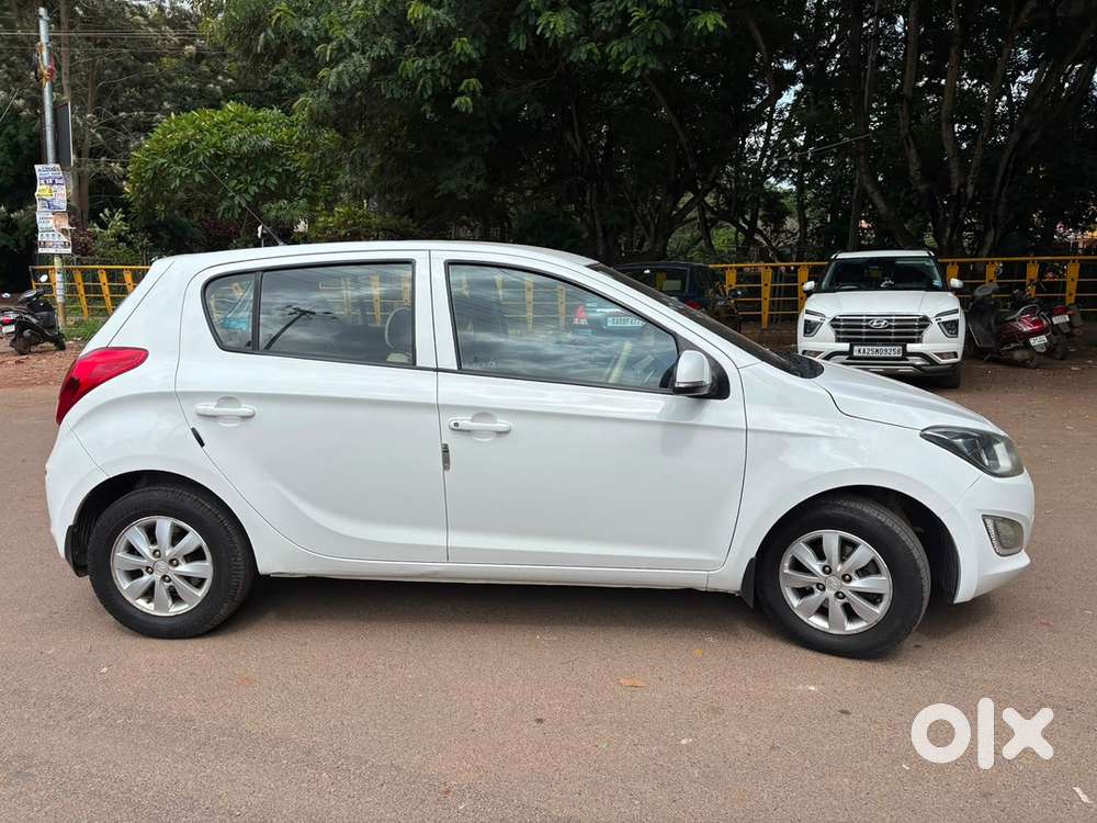 2014 Hyundai I20 Sportz Abs Crdi Bs-iv