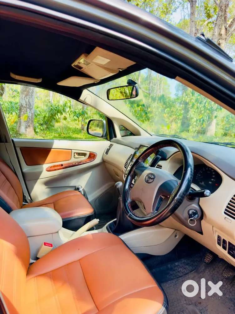 Toyota Innova For Sale Price Negotiable