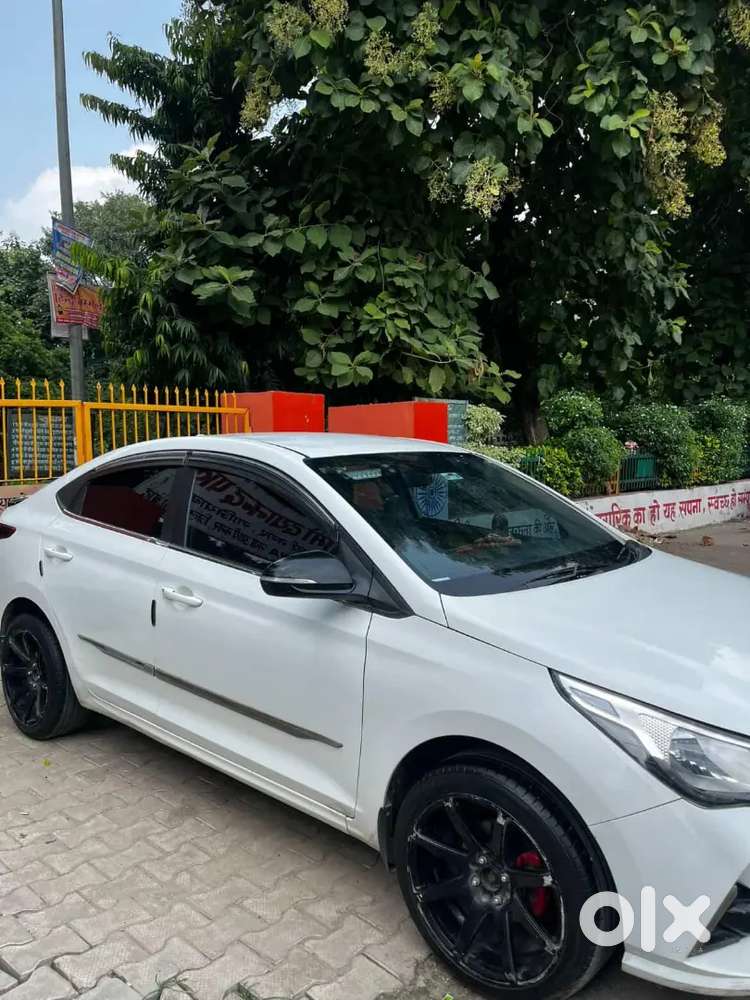 Hyundai Verna 1.5 Petrol 2023