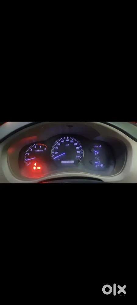 Toyota Innova 2016 Diesel 100000 Km Driven