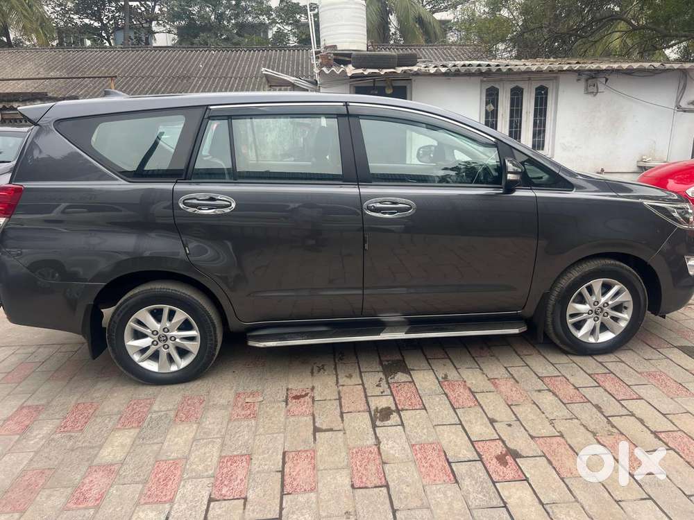 Toyota Innova Crysta 2.4 G Mt, 2016, Diesel