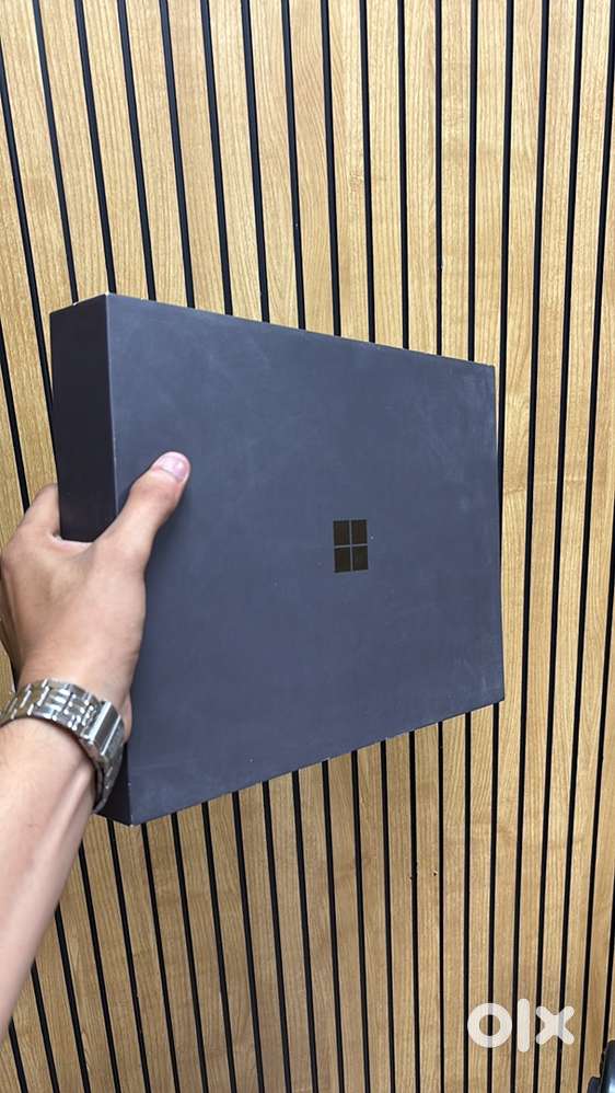 Microsoft Surface Laptop 7th Edition 16GB/512GB - Black (Brand New)
