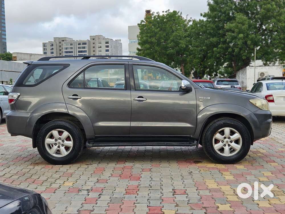 Toyota Fortuner 3.0 4x4 Manual, 2011, Diesel