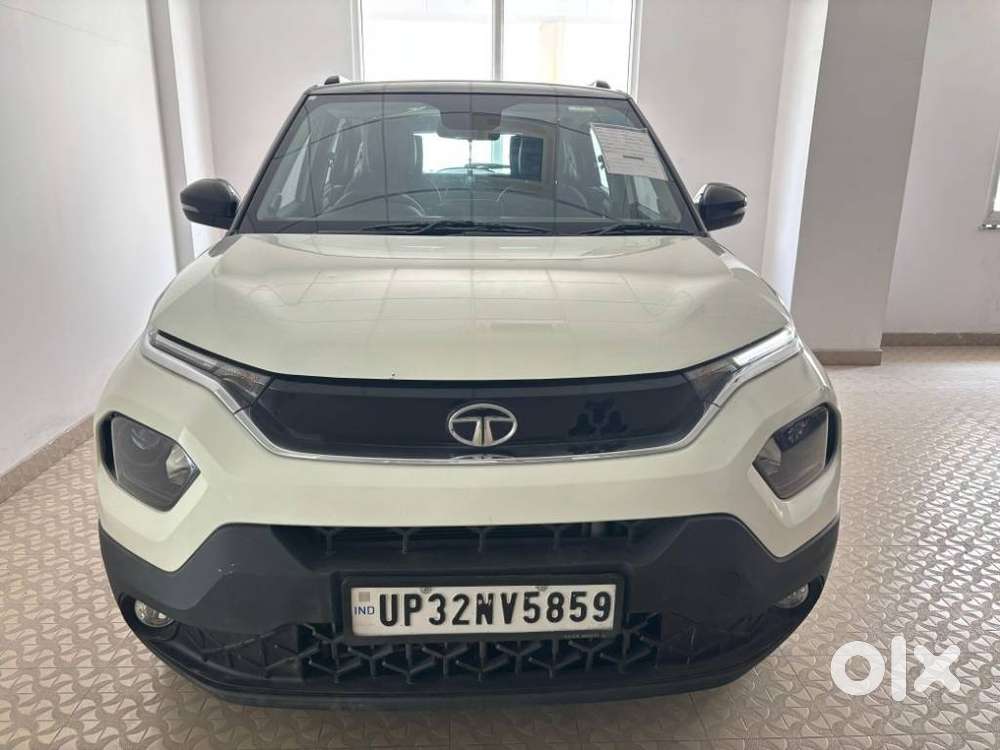 Tata Punch Creative Dual Tone Mt Sunroof, 2023, Petrol