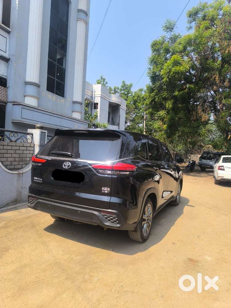 Toyota Innova Hycross 2.0 Zx (o) Hybrid 7 Str, 2026, Petrol