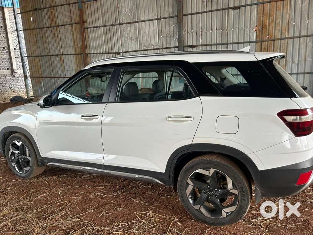 Hyundai Alcazar 2022 Diesel Well Maintained