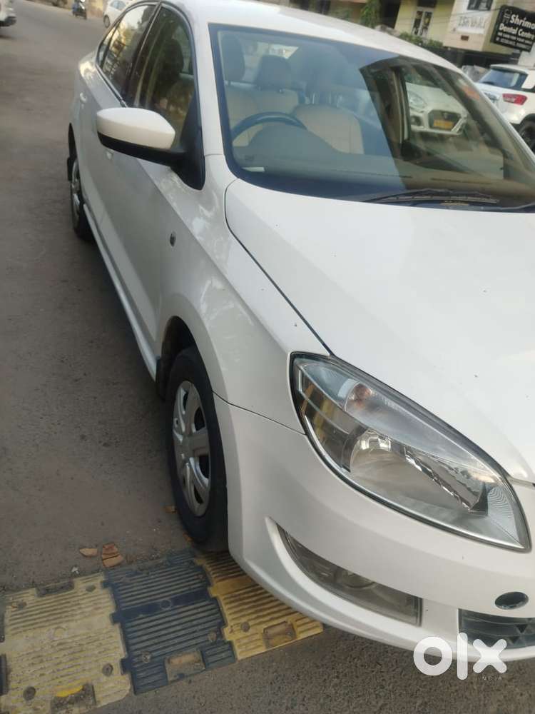 Skoda Rapid 2013-2016 1.5 Tdi At Ambition With Alloy Wheel, 2014, Di..