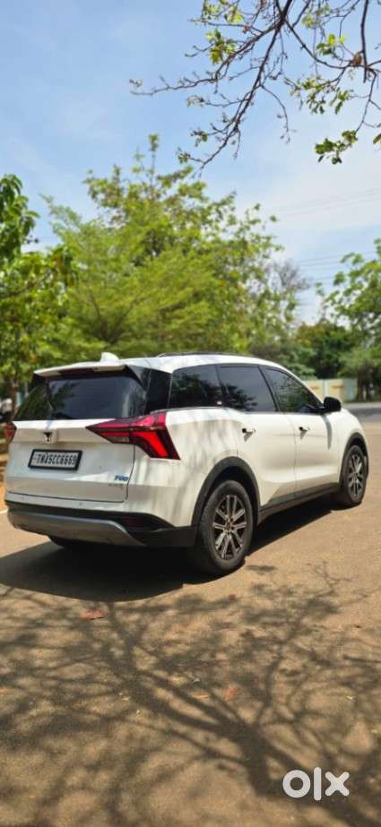Mahindra Xuv700 2.2 Ax 7 Diesel At Luxury Pack Str, 2023, Diesel