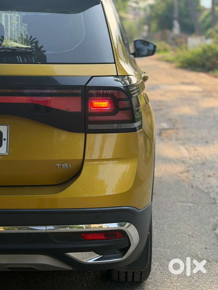Volkswagen Taigun 1.0 Tsi Highline At, 2022, Petrol