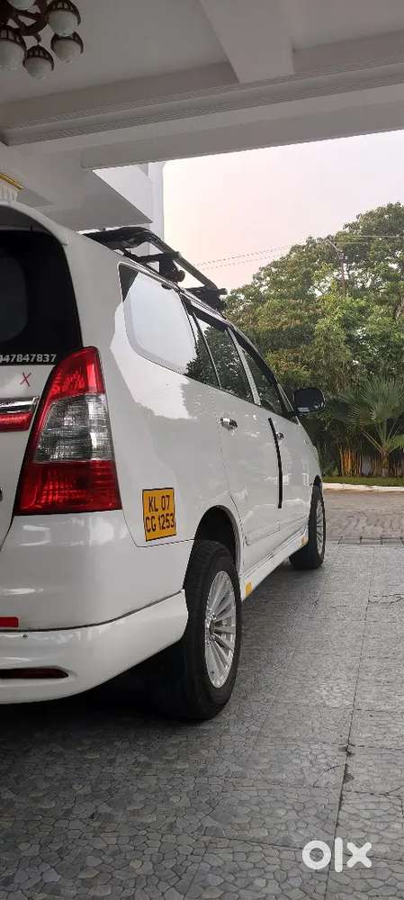 Toyota Innova 2016