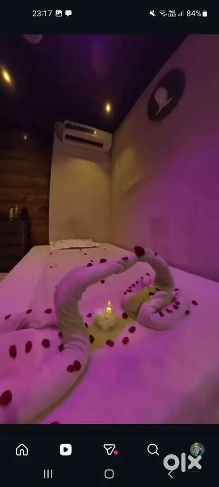 Female spa tharapist
