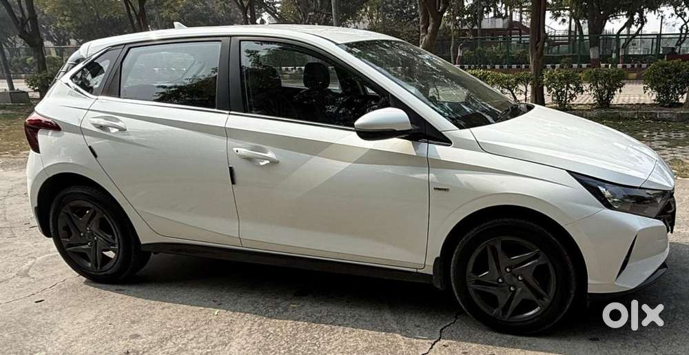 Hyundai I20 Sportz 1.2 Ivt, 2022, Petrol