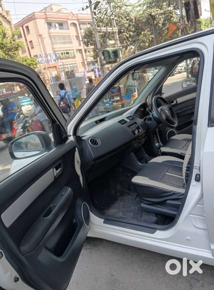 Maruti Suzuki Swift 2011-2014 Vxi, 2011, Petrol