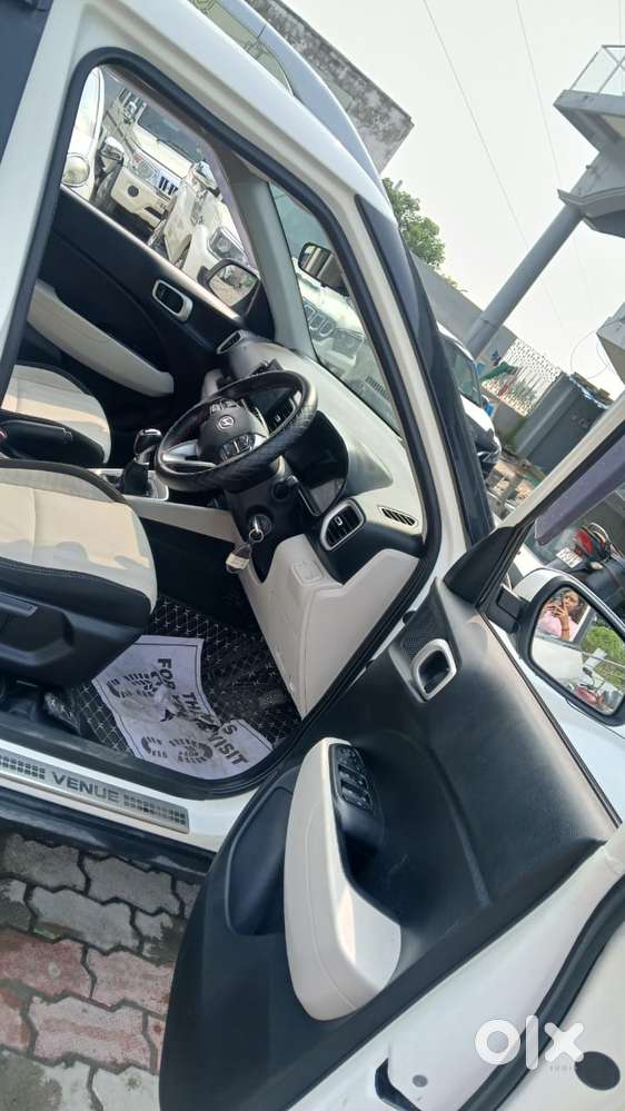 Hyundai Venue 1.0 S (o) Turbo Imt, 2022, Petrol