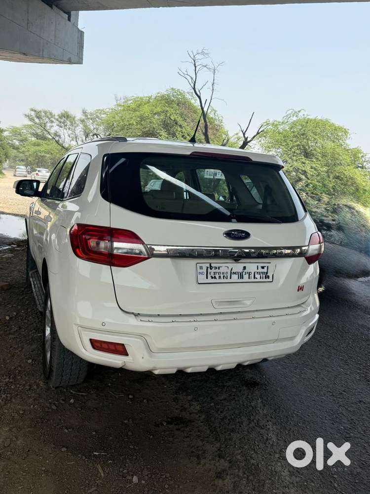 Ford Endeavour 2017 Diesel 120000 Km Driven