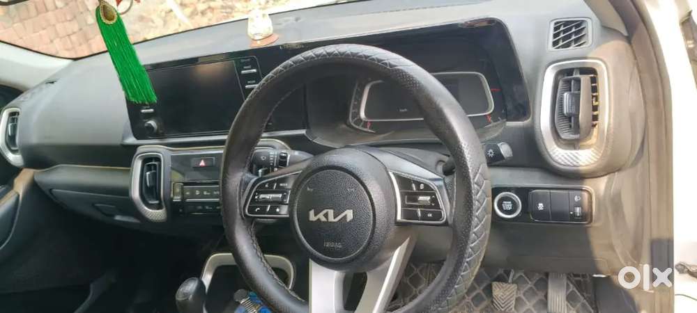 Kia Sonet 2023 Petrol 20000 Km Driven
