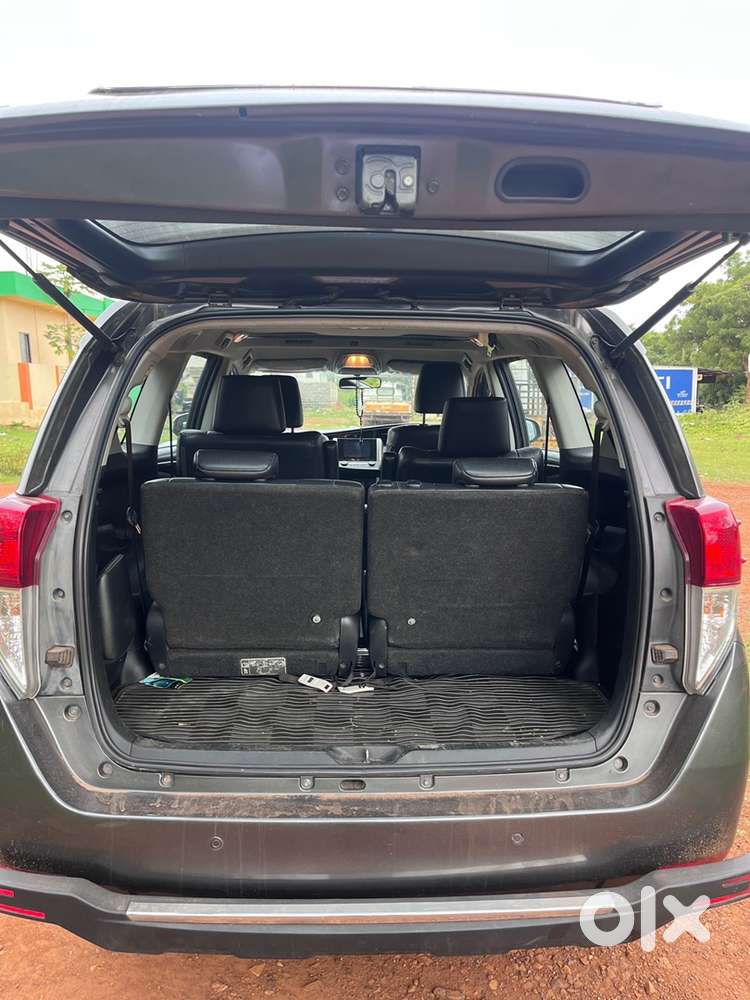 Toyota Innova Crysta 2017