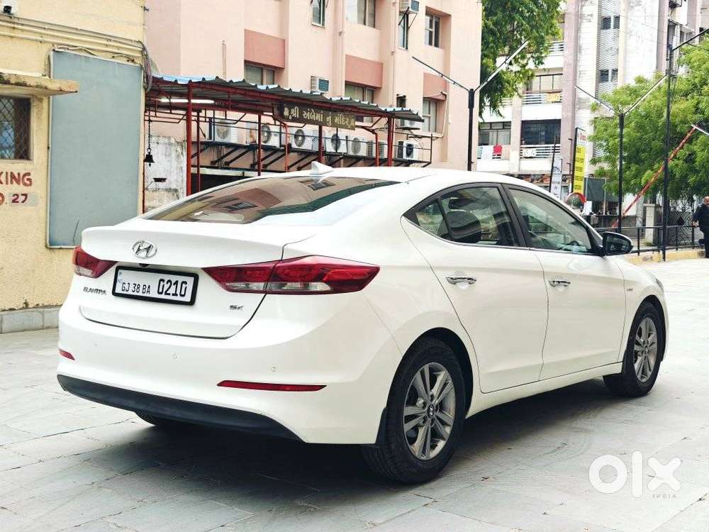 Hyundai Elantra 1.6 Sx Option At, 2018, Petrol